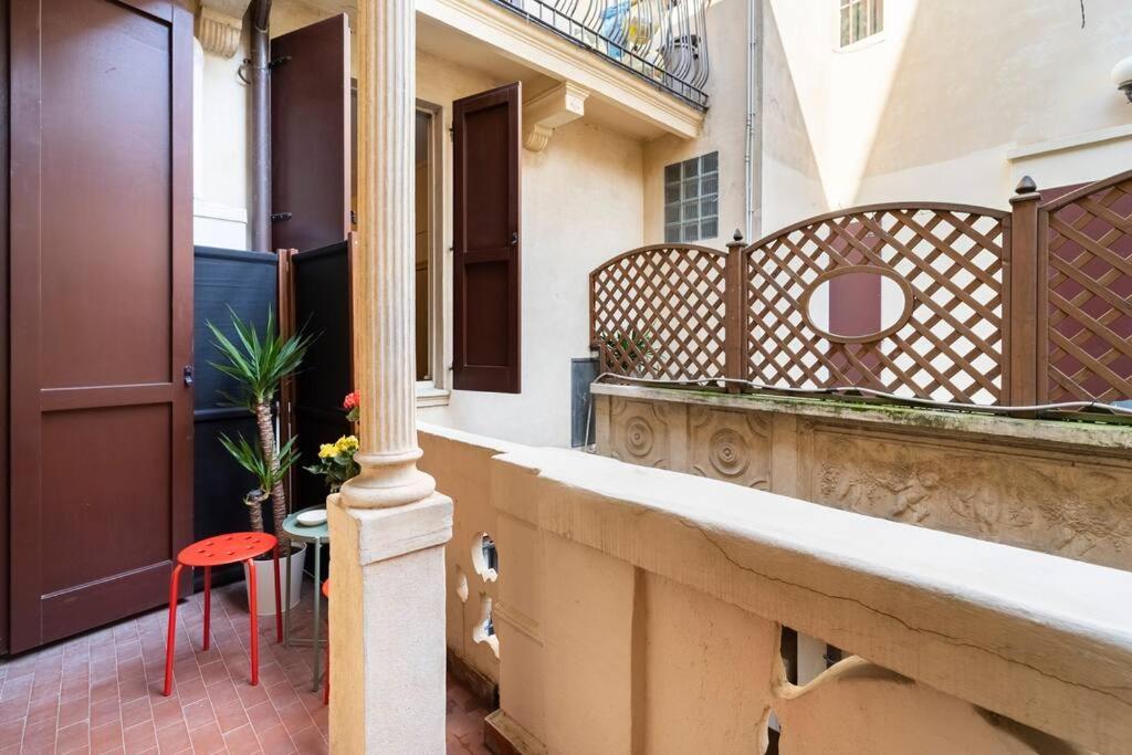Appartamento Elegante E Centrale La Foglia D'Oro Болонья Экстерьер фото